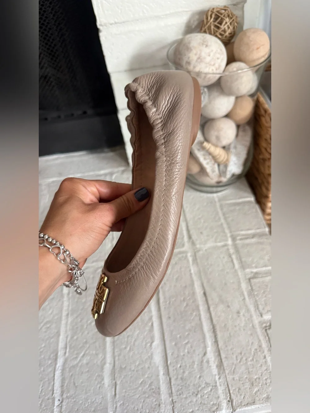 Tory Burch Reva Ballet Flats Women’s Size 7M Taupe Leather Gold Logo